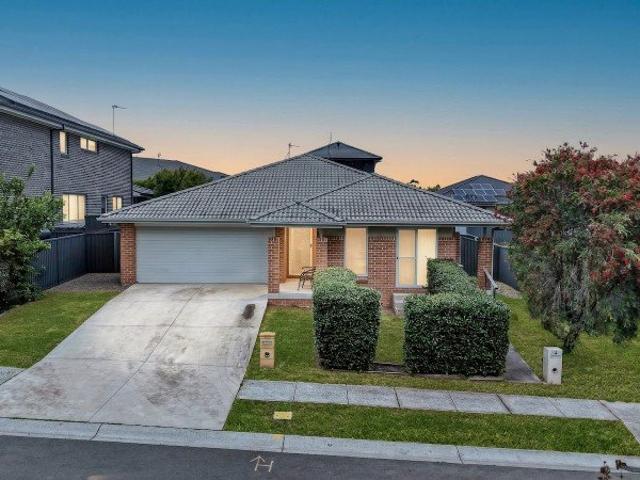 House for sale in Currans Hill, Sydney