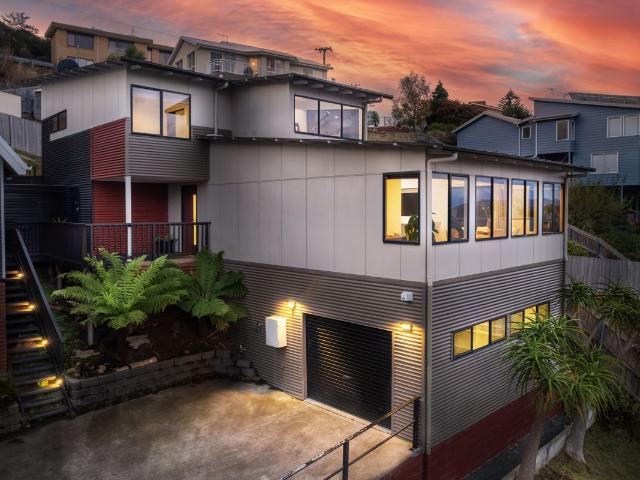 House for sale in West Hobart