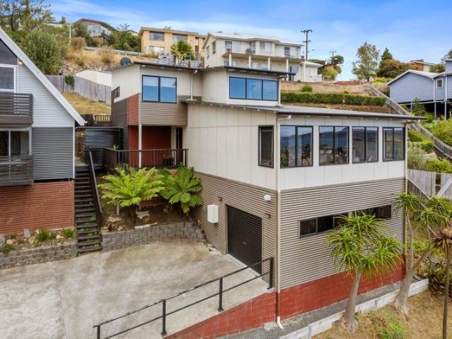 House for sale in West Hobart