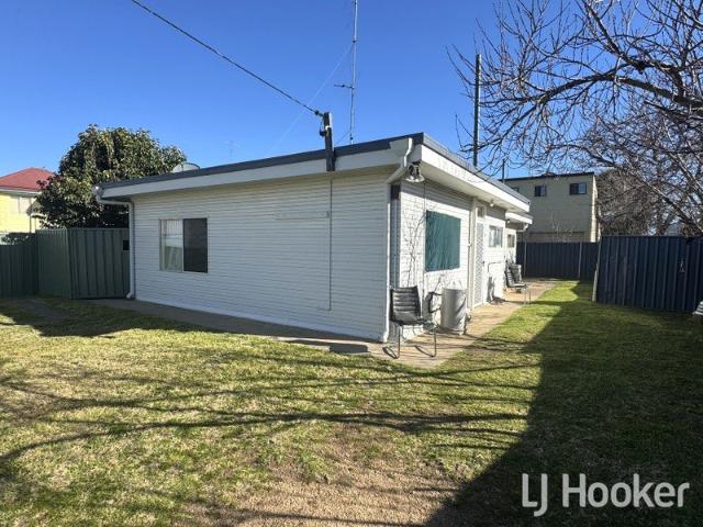 Flat for sale in Inverell, New South Wales