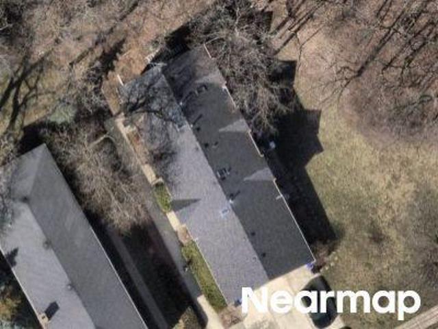 Condo for sale in Glen Ellyn, Illinois