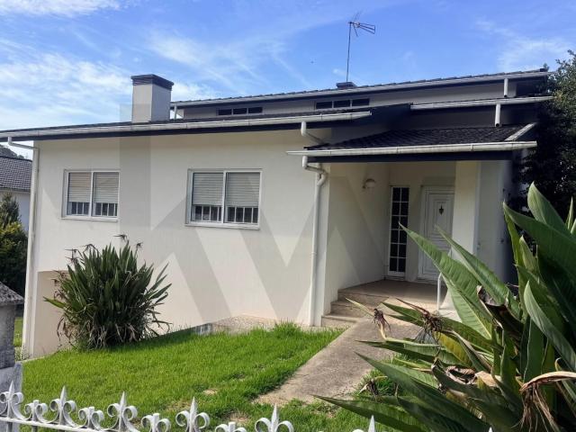 Casa venda em Caldas de São Jorge, Santa Maria da Feira