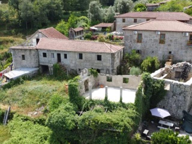 Casa venda em Terras De Bouro, Raposeira