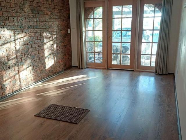 Apartment for rent in Warrendine, Orange