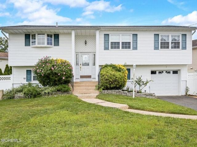 House for sale in Hazlet