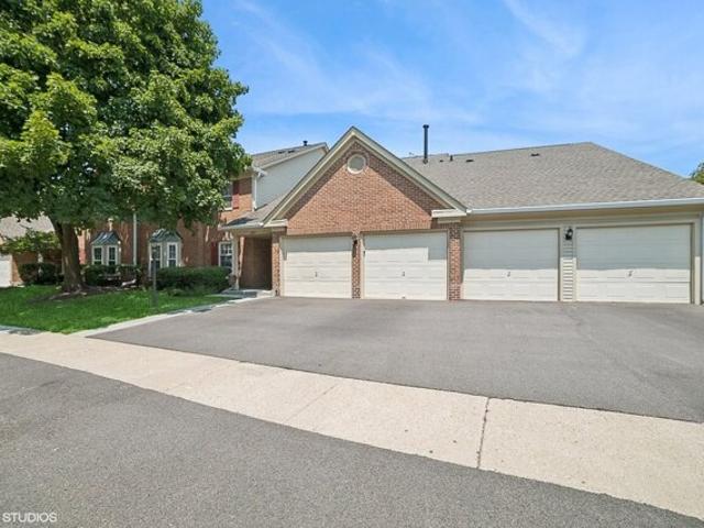 Condo for sale in Schaumburg