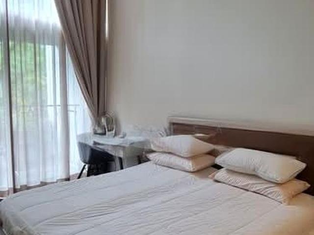 Condominium for rent in Holland