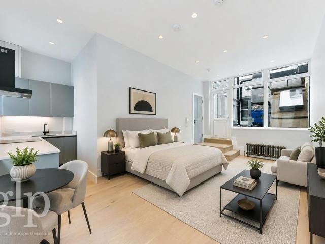 Apartment for rent in Soho, Greater London