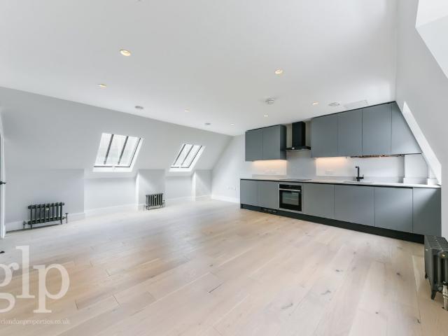 Apartment for rent in Soho, Greater London