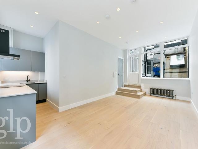 Studio for rent in Soho, Greater London