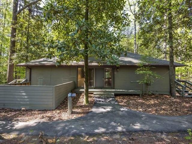House for sale in Pine Mountain