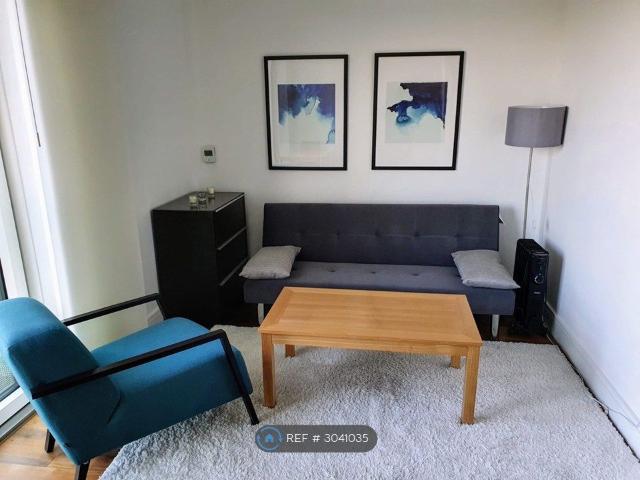 Studio for rent in Isle Of Dogs, Greater London
