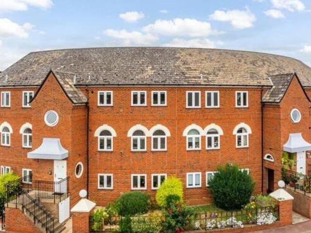 House for sale in Bedford, England
