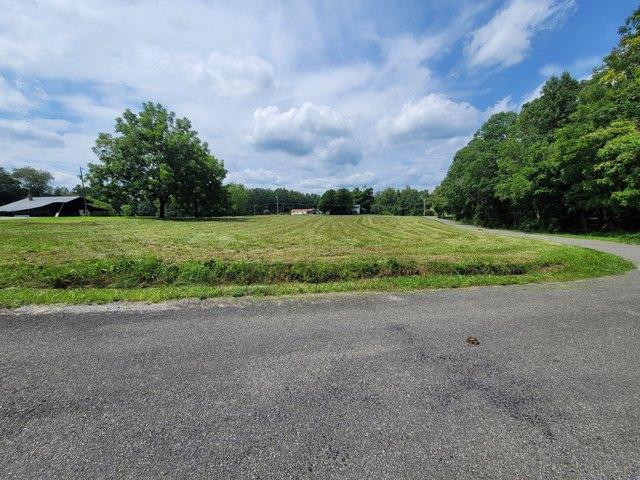 Land for sale in Palmer, Middle Tennessee