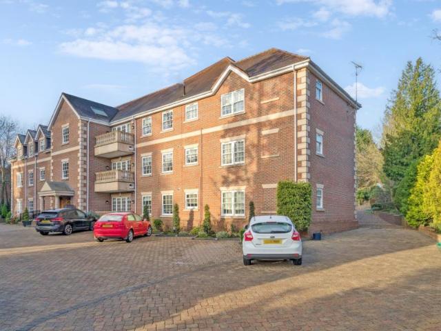 Apartment for rent in London Borough of Hillingdon, Greater London