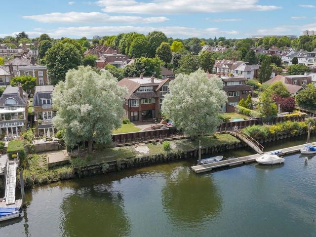House for rent in St Margarets, Greater London