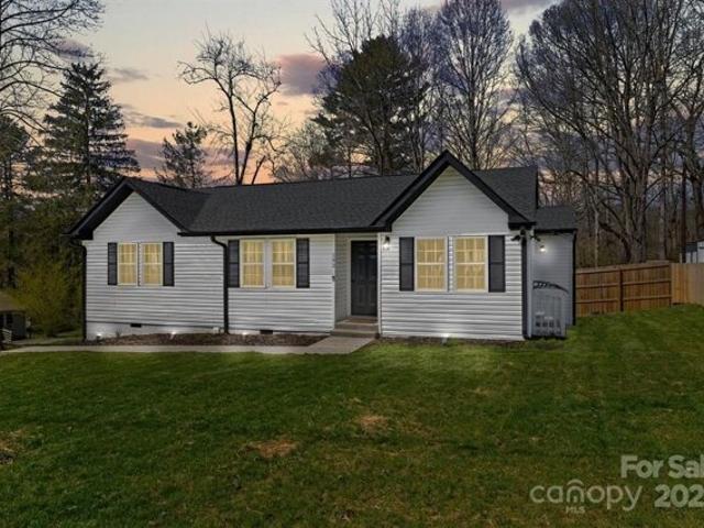 House for sale in Brevard