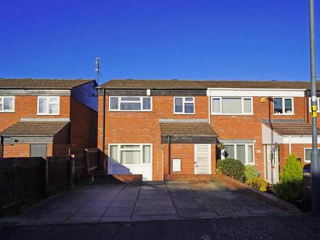 House for rent in Lillington, Green Close