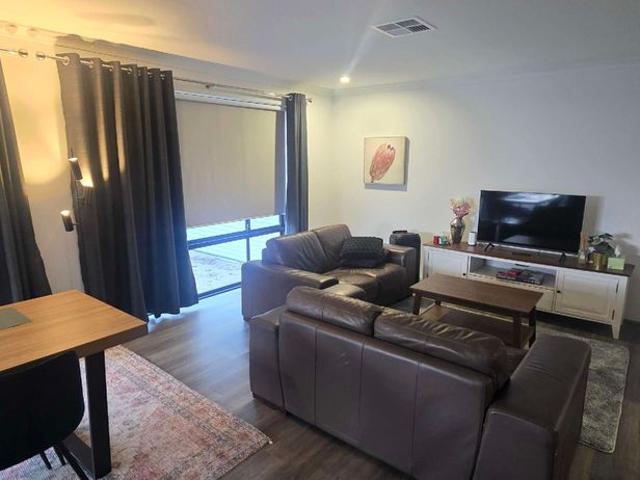 Room for rent in Dudley Park, City of Mandurah