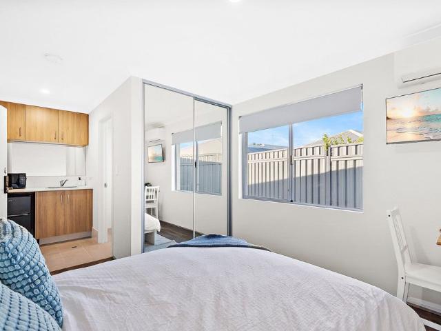 Room for rent in Parklands, Western Australia