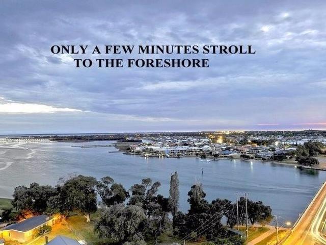 Apartment for sale in Parklands, Western Australia