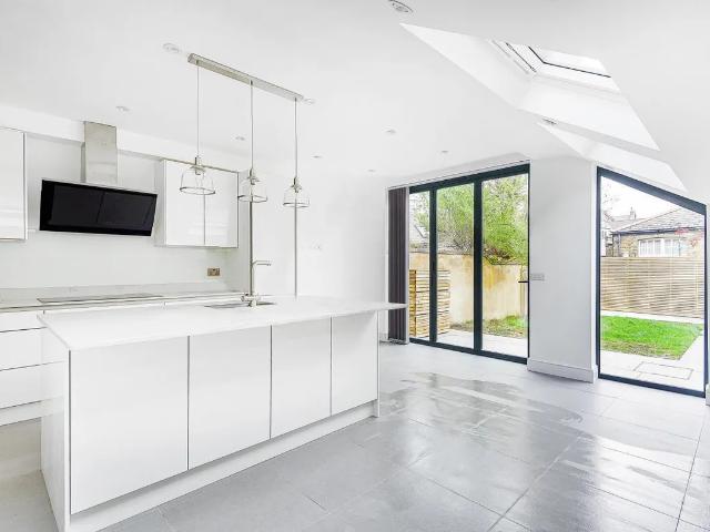 Apartment for rent in South Hampstead, Greater London