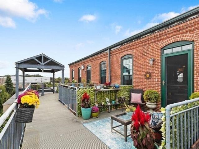 Condo for sale in Chelsea, Massachusetts