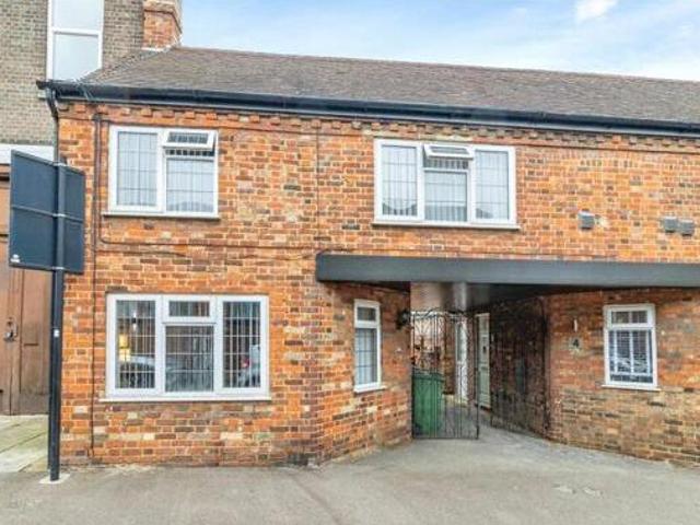 House for sale in Leighton-Linslade, Leighton Buzzard