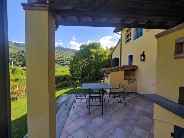 Casa in vendita a Capezzano Pianore, Camaiore