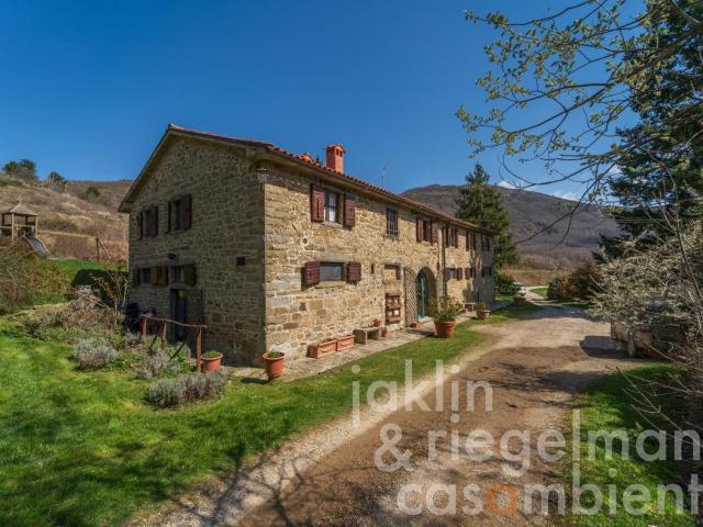 Casa in vendita a Castelfranco Piandiscò, Toscana