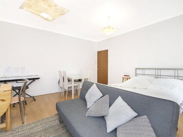 House for rent in Soho, Greater London