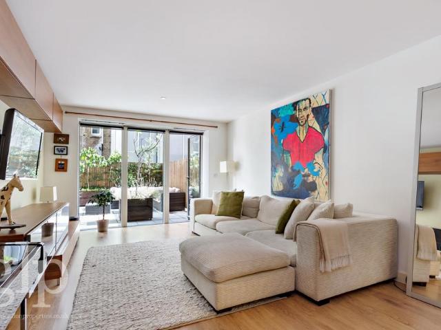 House for rent in Soho, Greater London