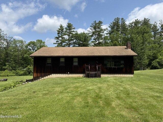 House for sale in Lenox House for sale in Lenox