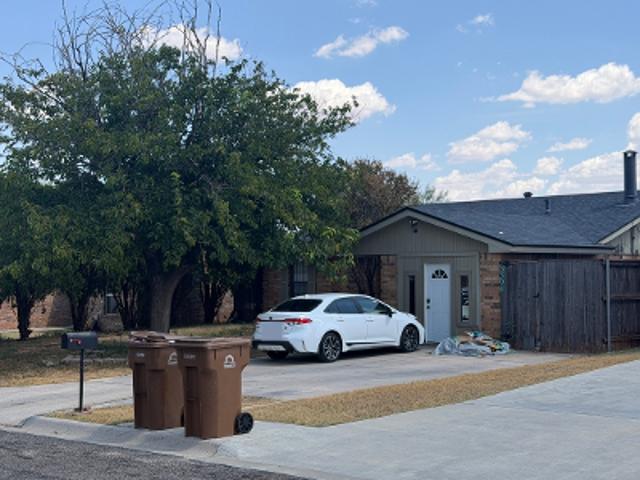 House for sale in Howard, Texas