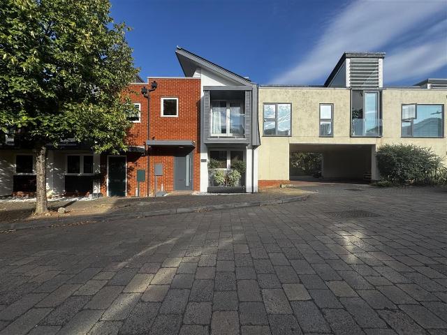Apartment for rent in Midway, Kent