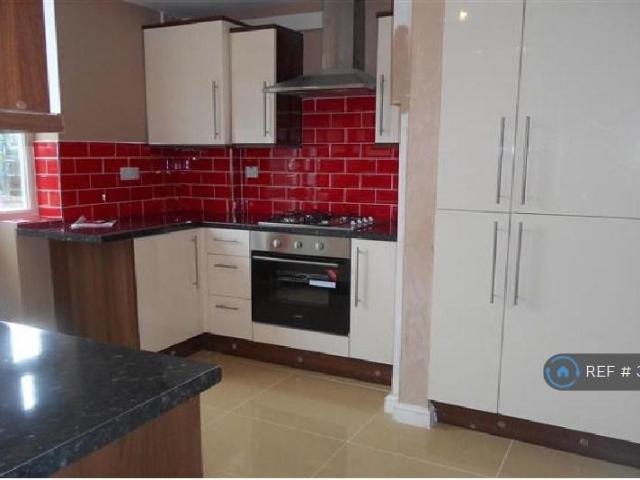 Apartment for rent in Barkingside, Greater London