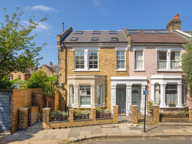 Apartment for rent in London Borough of Hounslow, Greater London