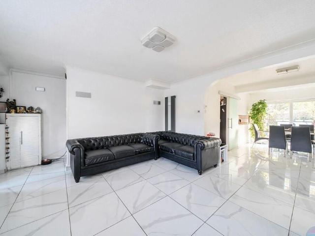 House for rent in Barkingside, Greater London