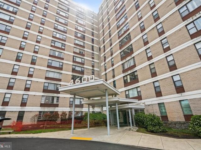 Condo for sale in Alexandria