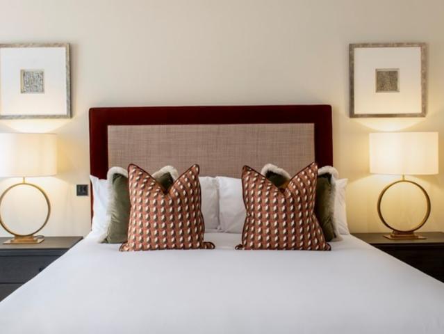 Apartment for rent in Mayfair, Greater London