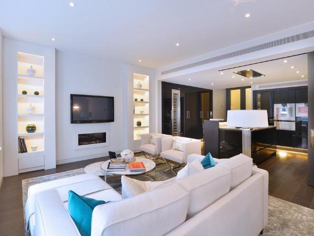 Apartment for rent in Mayfair, Greater London
