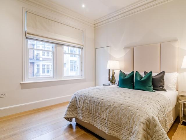 Apartment for rent in Mayfair, Greater London
