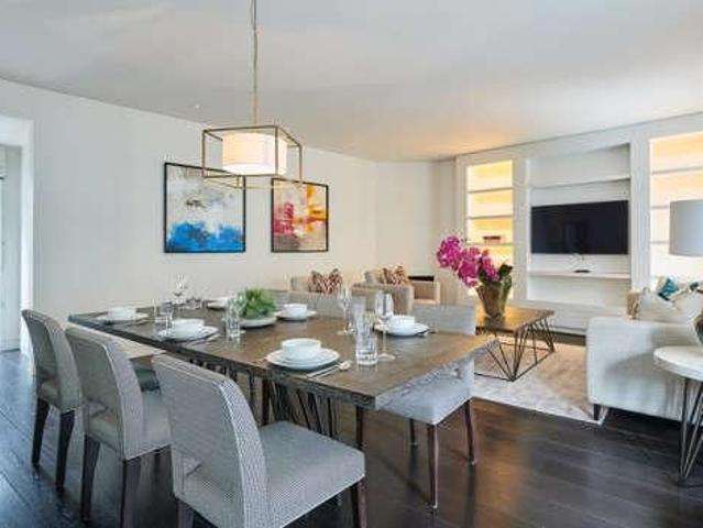 Apartment for rent in Mayfair, Greater London