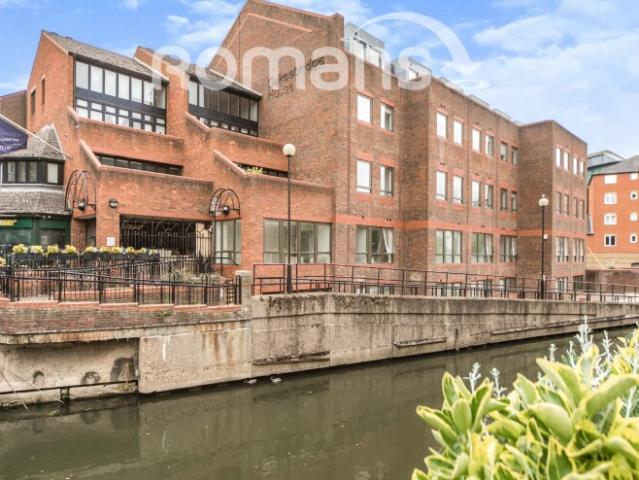 Studio for rent in Reading