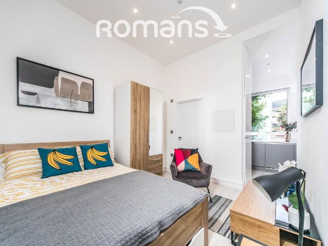 Studio for rent in Reading