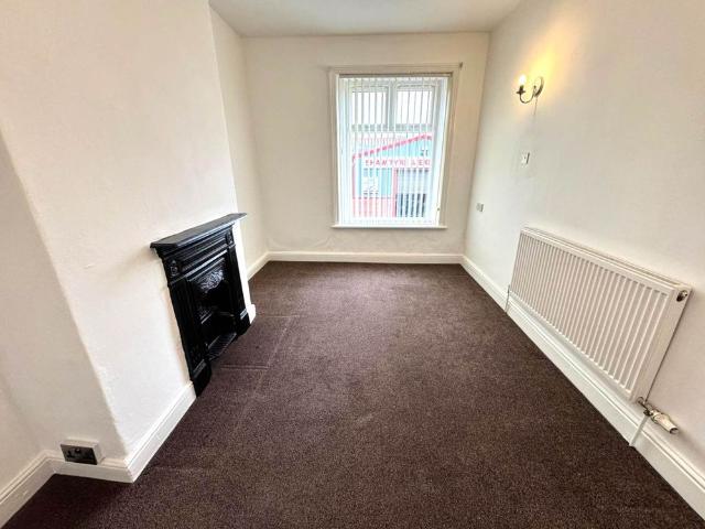 House for rent in Shaw and Crompton, Pendock