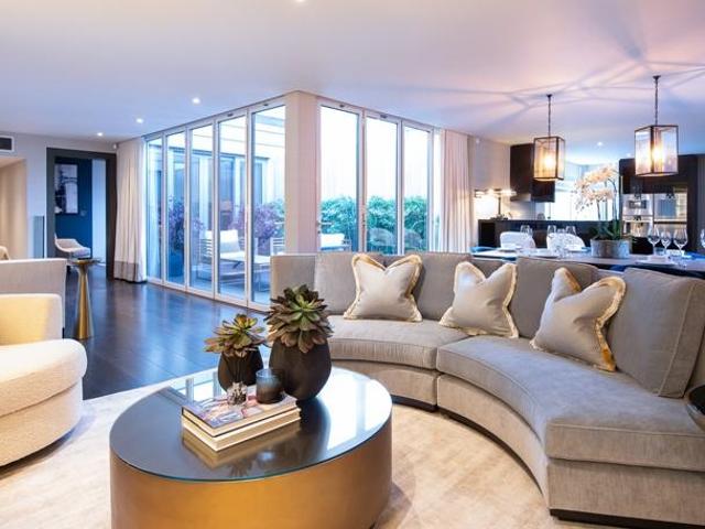 Apartment for rent in Mayfair, Greater London