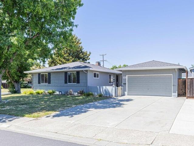 House for sale in Pleasant Hill, California