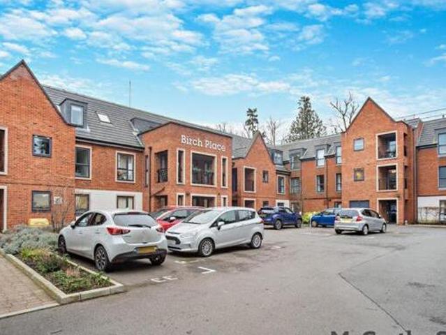 House for sale in Crowthorne, Bracknell Forest