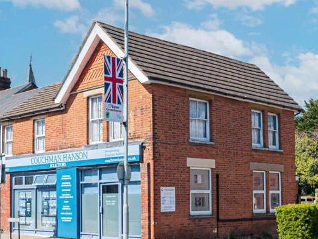 House for sale in Crowthorne